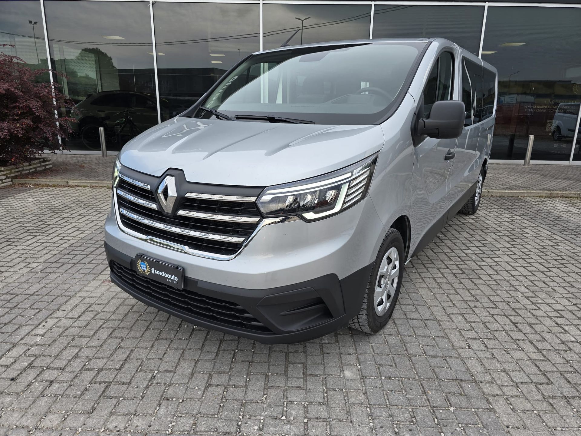 Furgone Renault 2